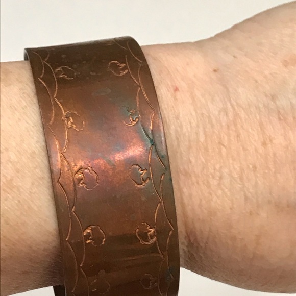 VTG Copper Cuff - Picture 6 of 7